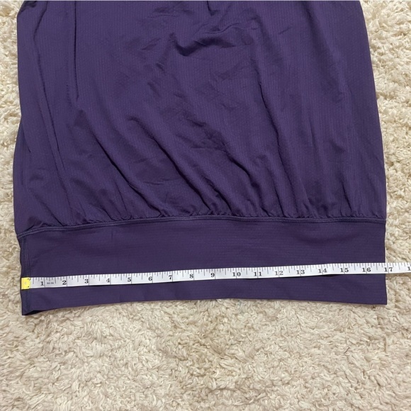 LULULEMON 2 in 1 Bra and tank size 8 - Picture 6 of 9